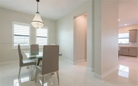 8555 E Baypoint Circle Parkland FL 33076