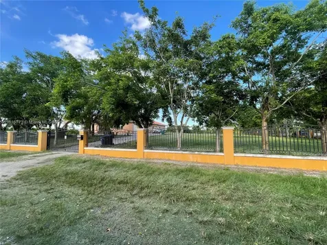 31002 SW 212th Avenue Homestead FL 33030