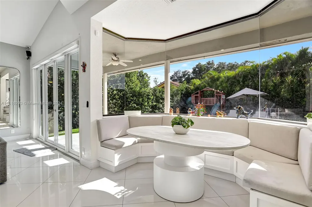 2144 Oakland Hills Way Coral Springs FL 33071