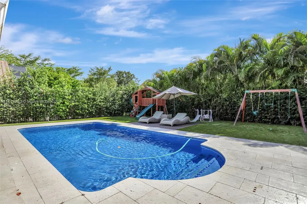 2144 Oakland Hills Way Coral Springs FL 33071