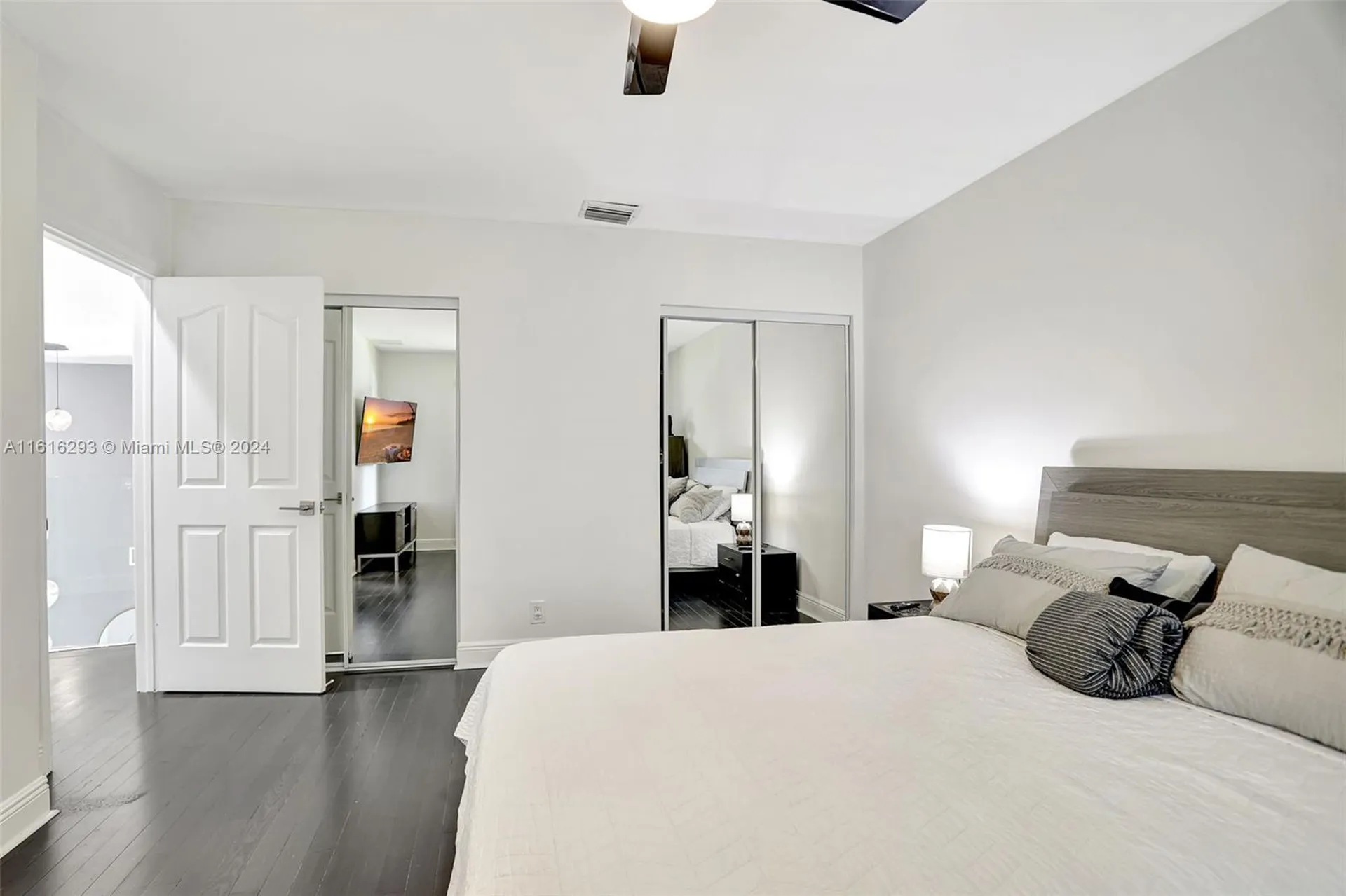 2144 Oakland Hills Way Coral Springs FL 33071