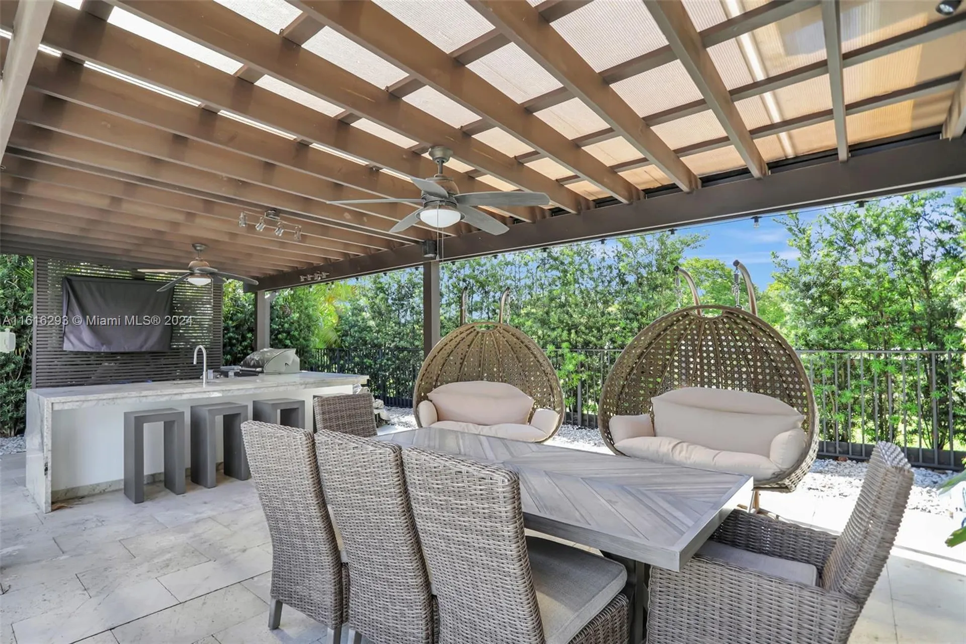 2144 Oakland Hills Way Coral Springs FL 33071