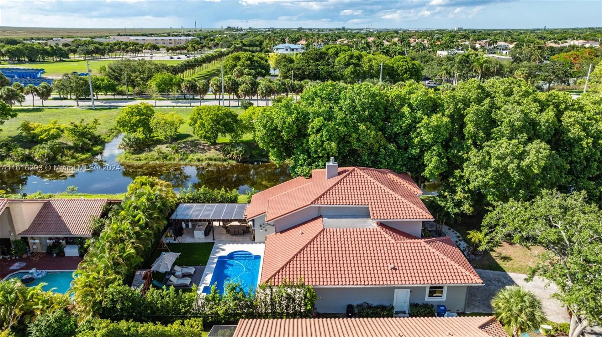 2144 Oakland Hills Way Coral Springs FL 33071