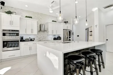 2144 Oakland Hills Way Coral Springs FL 33071