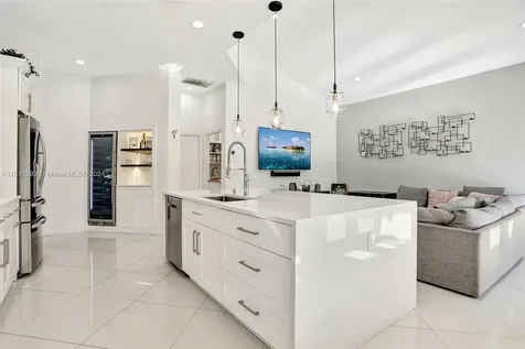 2144 Oakland Hills Way Coral Springs FL 33071