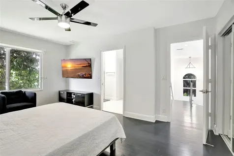 2144 Oakland Hills Way Coral Springs FL 33071