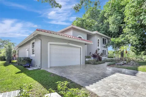 2144 Oakland Hills Way Coral Springs FL 33071