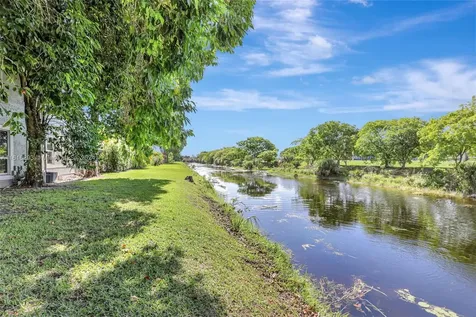 2144 Oakland Hills Way Coral Springs FL 33071