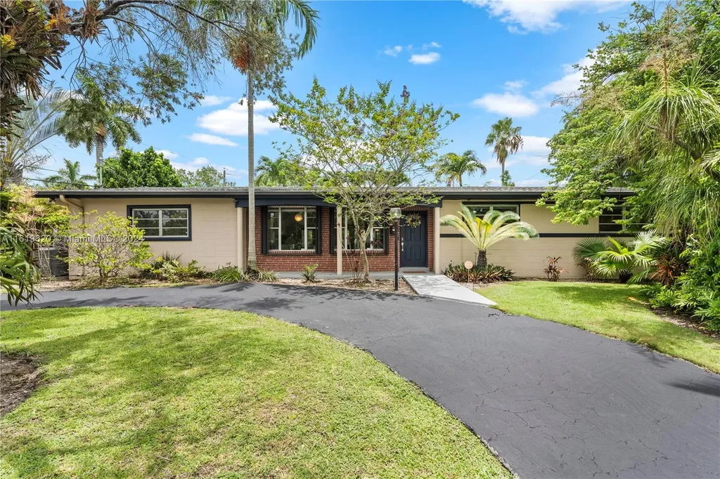 9205 SW 149th Street Miami FL 33176