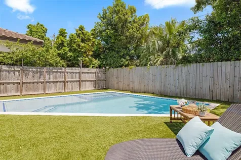 2484 SW 19th Street Miami FL 33145