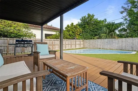 2484 SW 19th Street Miami FL 33145