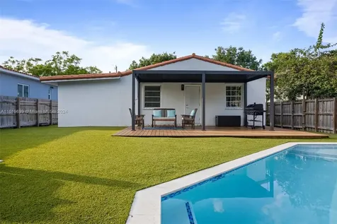 2484 SW 19th Street Miami FL 33145
