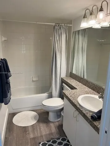 19901 E Country Club Drive Aventura FL 33180