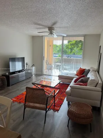 19901 E Country Club Drive Aventura FL 33180