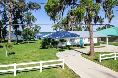 924 Lake Drive E Lake Placid FL 33852