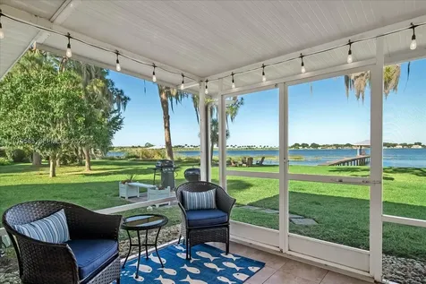 924 Lake Drive E Lake Placid FL 33852