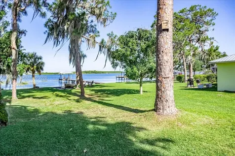 924 Lake Drive E Lake Placid FL 33852
