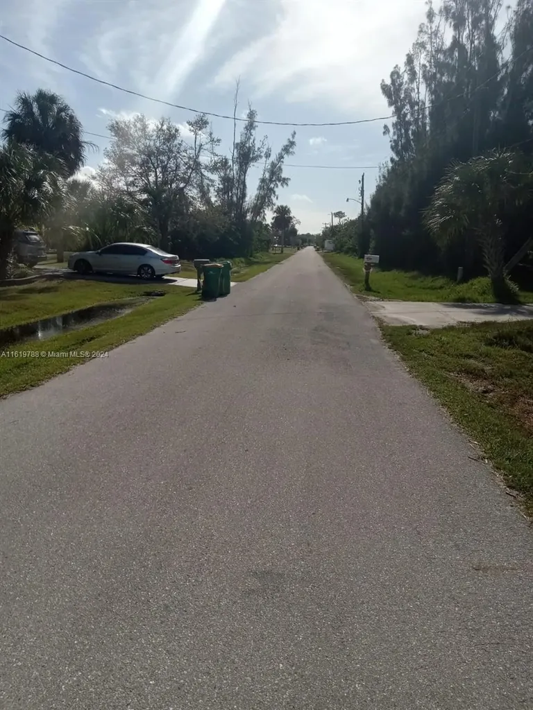 215 Glenholm Avenue Other City - In The State Of Florida FL 33950