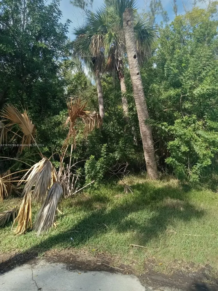 215 Glenholm Avenue Other City - In The State Of Florida FL 33950