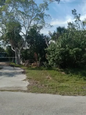 215 Glenholm Avenue Other City - In The State Of Florida FL 33950