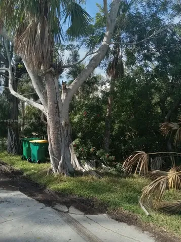 215 Glenholm Avenue Other City - In The State Of Florida FL 33950