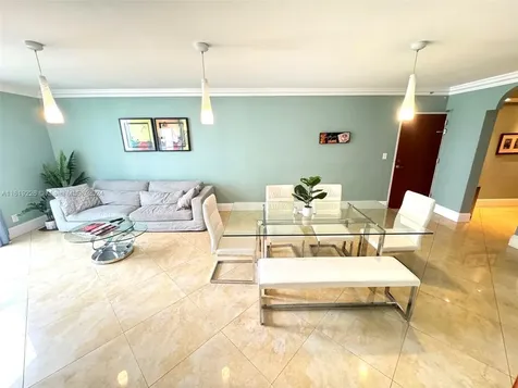 3901 S Ocean Drive Hollywood FL 33019