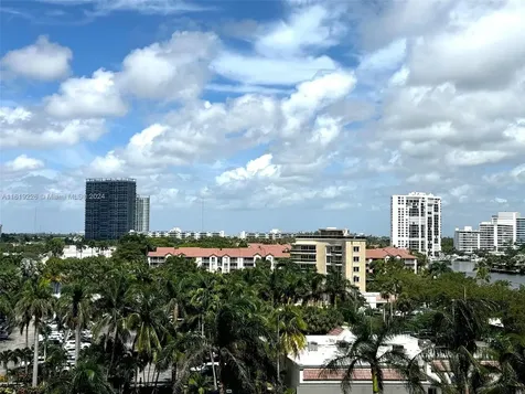 3901 S Ocean Drive Hollywood FL 33019