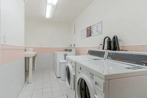 5401 Collins Avenue Miami Beach FL 33140