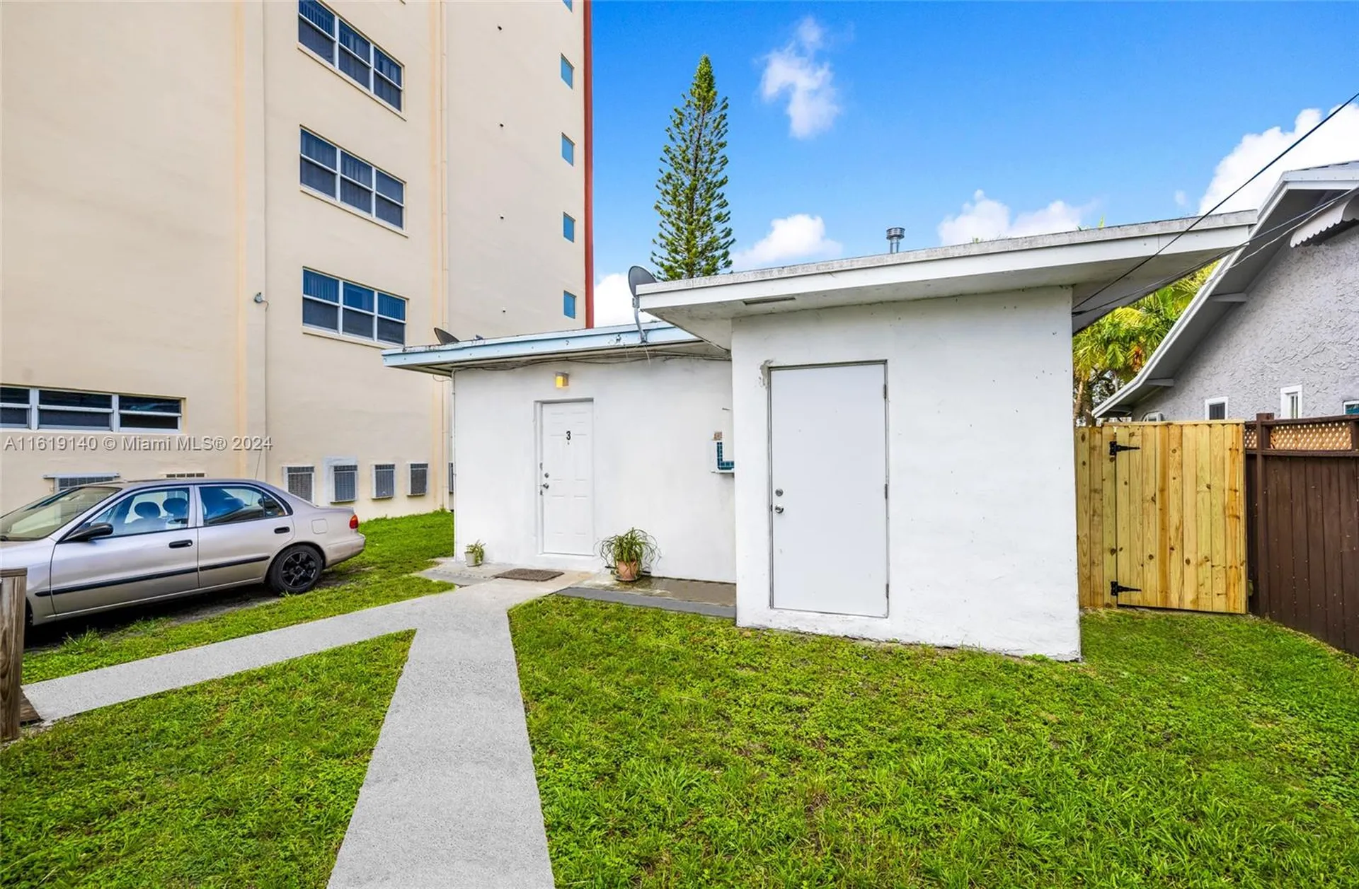 1711 Buchanan Street Hollywood FL 33020