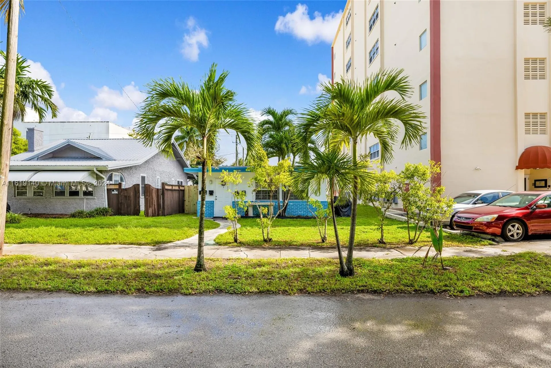 1711 Buchanan Street Hollywood FL 33020