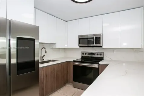 8233 Harding Avenue Miami Beach FL 33141