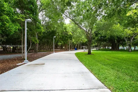 8233 Harding Avenue Miami Beach FL 33141
