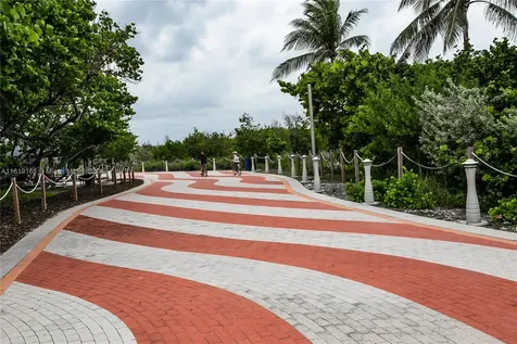8233 Harding Avenue Miami Beach FL 33141