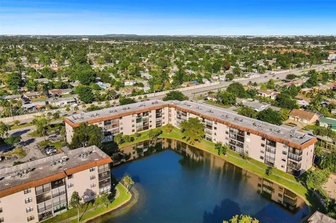 6085 N Sabal Palm Boulevard Tamarac FL 33319