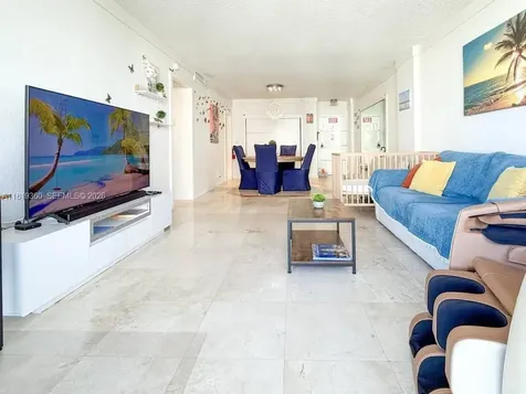 3901 S Ocean Drive Hollywood FL 33019
