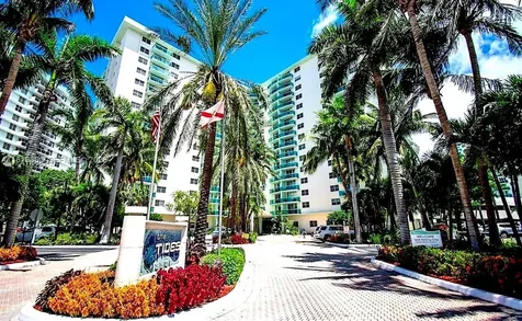 3901 S Ocean Drive Hollywood FL 33019