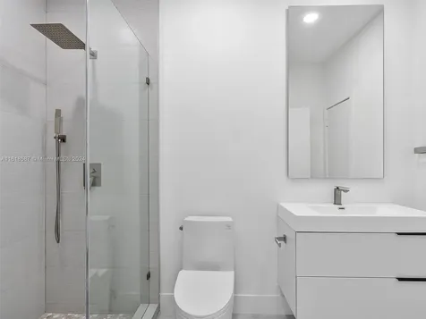 21301 NE 38th Avenue Aventura FL 33180