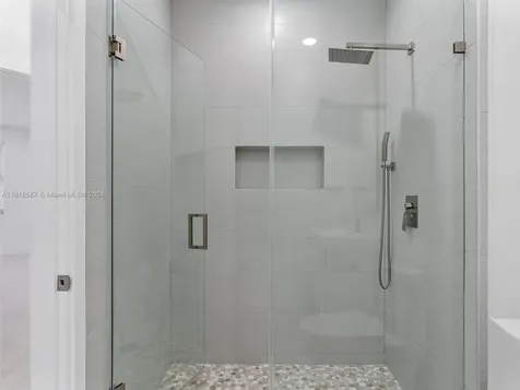 21301 NE 38th Avenue Aventura FL 33180