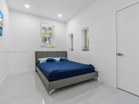 21301 NE 38th Avenue Aventura FL 33180
