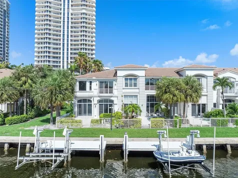 21301 NE 38th Avenue Aventura FL 33180