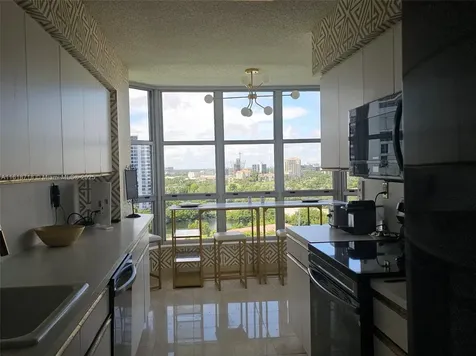 3600 Mystic Pointe Drive Aventura FL 33180