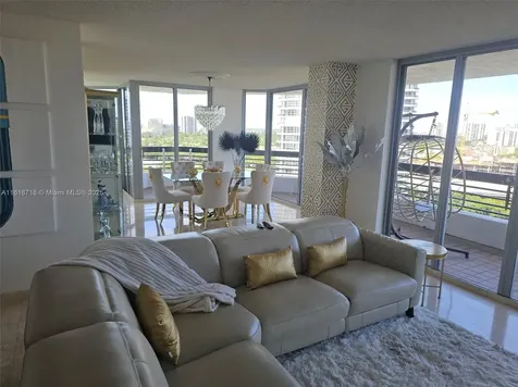 3600 Mystic Pointe Drive Aventura FL 33180