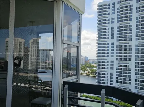3600 Mystic Pointe Drive Aventura FL 33180