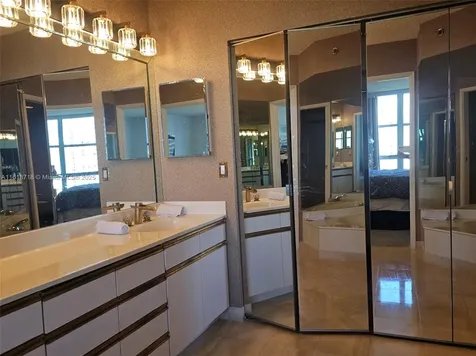 3600 Mystic Pointe Drive Aventura FL 33180