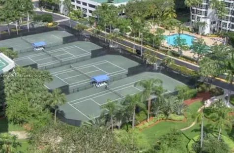 3600 Mystic Pointe Drive Aventura FL 33180