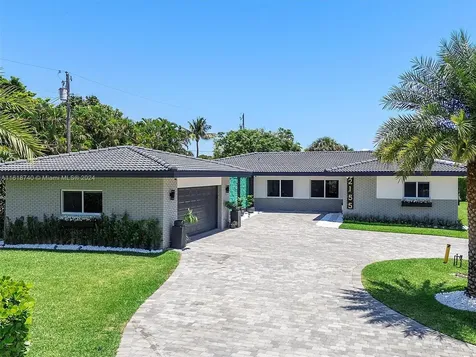 2155 NE 122nd Road North Miami FL 33181
