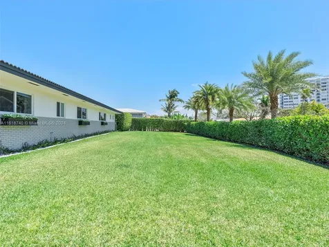 2155 NE 122nd Road North Miami FL 33181