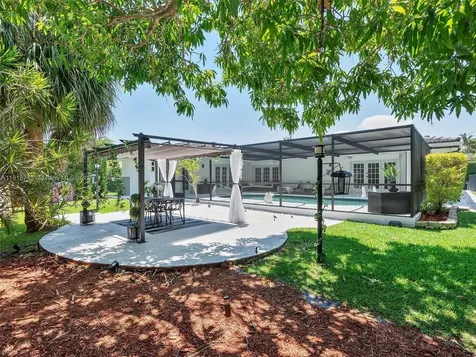 2155 NE 122nd Road North Miami FL 33181