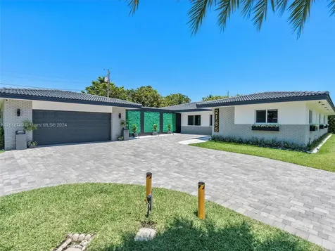 2155 NE 122nd Road North Miami FL 33181