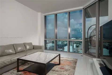 851 NE 1st Avenue Miami FL 33132